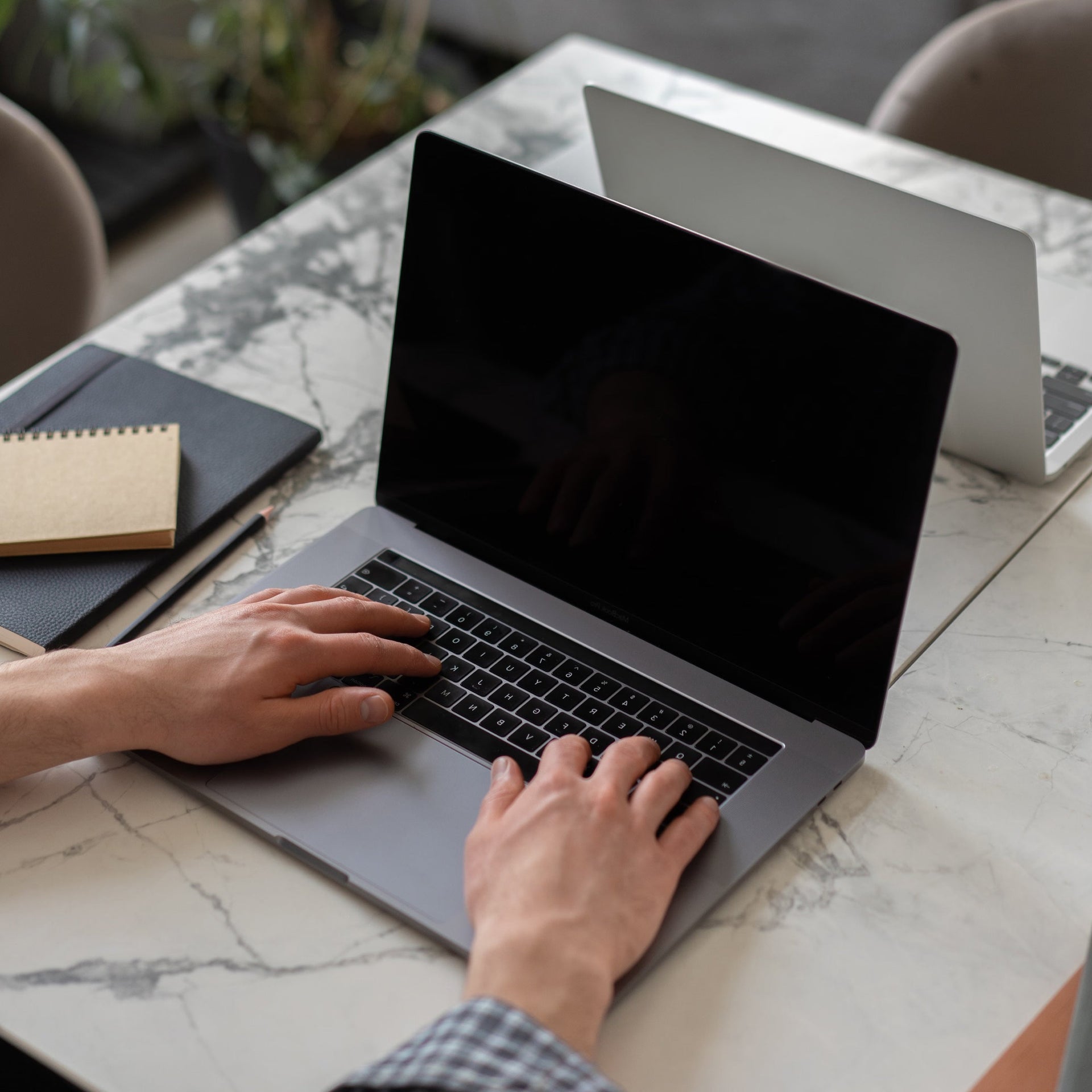 Laptop & Desk Accessories
