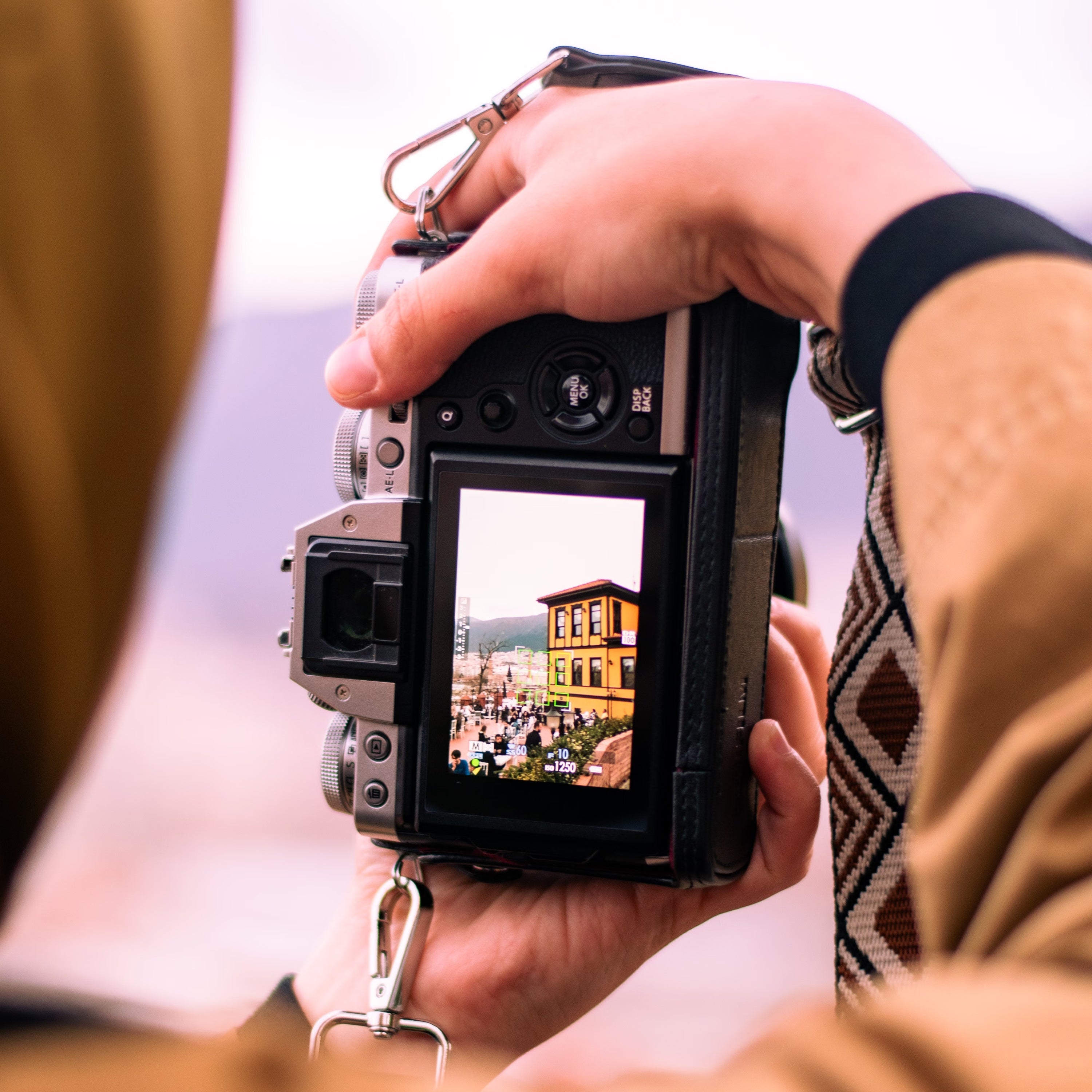 Camera & Photo